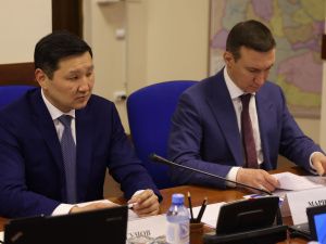 Кирилл Бычков провел совещание по вопросам взаимодействия Якутии и АЛРОСА