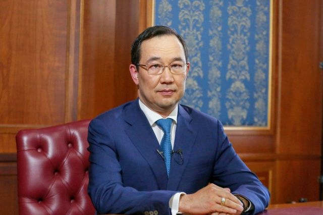 Глава Якутии: Массовая вакцинация - единственный способ оградиться от COVID-19