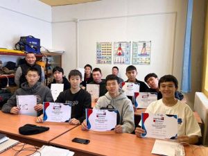 Школьники Якутии могут получить 20 тысяч рублей для прохождения программ допобразования