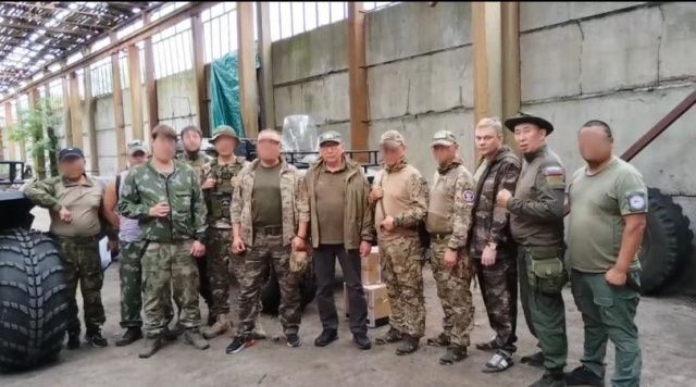 В Луганской Народной Республике бойцам вручены ключи от квадроциклов  «Сокол»