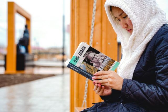 В Горном районе Якутии построили мини-парк в память о писателях Даниловых