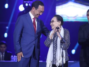 Супруге тренера Дмитрия Коркина вручили госпремию за вклад в развитие физкультуры и спорта