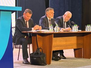 Кирилл Бычков:«Работа по устойчивому развитию Алданского района будет продолжена и усилена»