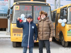 Спортивным учреждениям Якутии вручили микроавтобусы и автобусы
