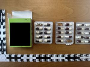 55-летней жительнице Якутска грозит до семи лет лишения свободы за контрабанду медикаментов