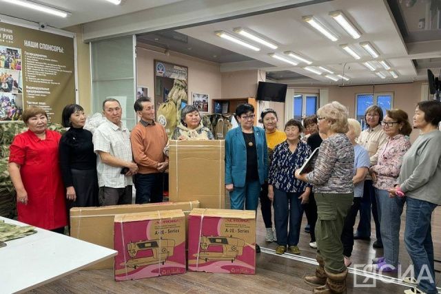 Волонтерскому швейному цеху в Якутске подарили дополнительное оборудование