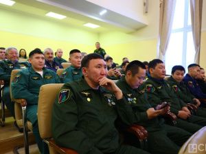 К 80-летию Авиалесоохраны Якутии вручили государственные награды