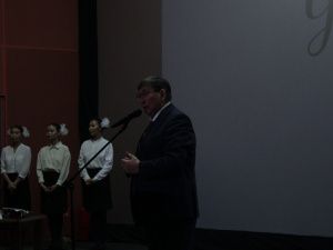 В Якутске прошла премьера фильма «Учитель, перед именем твоим...»