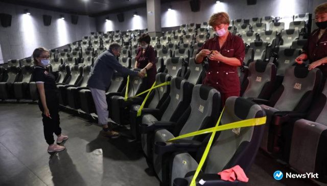 Власти Якутии рассказали, как будут работать алкомаркеты и кинотеатры в период нерабочих дней