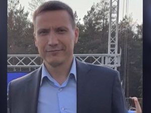 СК задержал главного инженера «Саханефтегазсбыта». ОМОН вскрыл дверь его квартиры с помощью кувалды