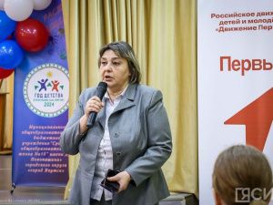 Школьникам Якутска вручили паспорта в День космонавтики