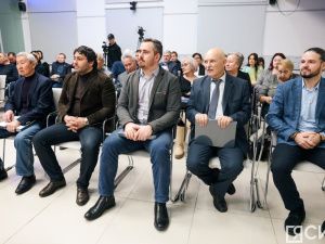 «Без купюр»: в Якутии презентовали книгу о генеральном директоре ДСК Александре Берше