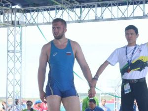 Андрей Аронов поборется за бронзовую медаль чемпионата Азии по вольной борьбе
