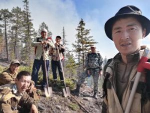 Коллектив Театра юного зрителя Якутии принимает активное участие в борьбе со стихией