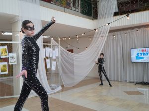 Дом дружбы народов провел смотр-конкурс молодых дизайнеров «Суһум»