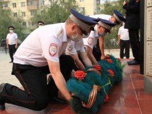 В МВД Якутии состоялось торжественное мероприятие, посвященное 85-летию Госавтоинспекции