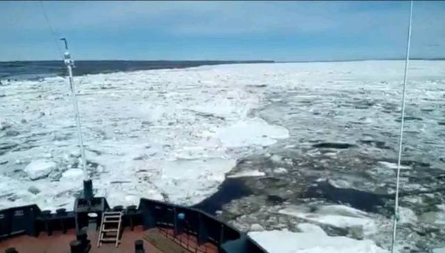 На реке Лене член экипажа ледокола «Капитан Бабичев» погиб, выпав за борт