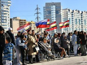 Жители Якутска собрали помощь курянам в День города