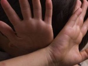 Мать в пьяном угаре два года истязала своего маленького сына