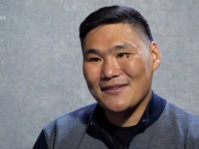 Компания "Мост" кинула певца Лэгэнтэя?