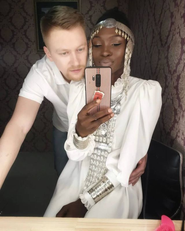 Фотофакт: нигерийка Рут Тетте в халадае 