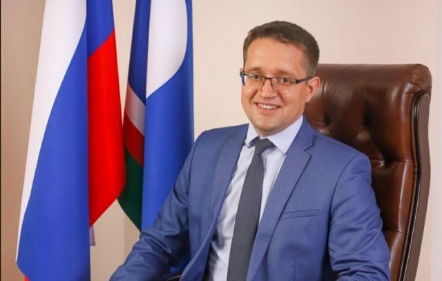 «Наше» золото, «ихние» миллиарды: министр промышленности создает миф о «наших успехах», принадлежащих олигархам