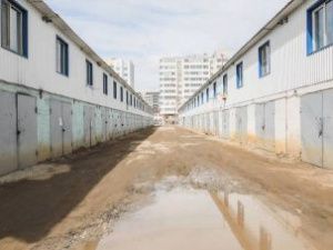 В отношении директора компании, построившей «жилые» гаражи в Якутске, возбудили дело