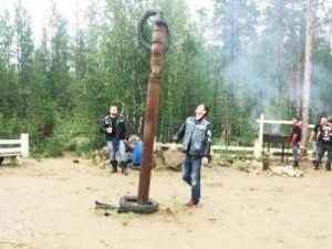 К чему приводят глумления над сэргэ?  Убийства и несчастные случаи