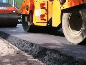 В Якутске дорожники обсудили с жителями Автодорожного округа капитальный ремонт улицы Воинская