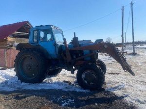 Трактор наехал на маленького ребенка