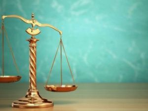 В Якутии суд арестовал инвалидное кресло из-за пойманного осетра