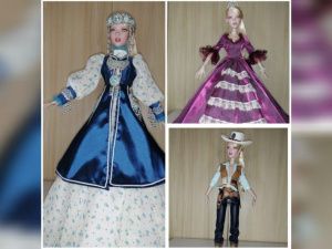 «Исполнила свою детскую мечту»: жительница Горного района сшила для кукол внучки яркие наряды