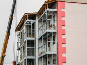 В семи районах Якутии до конца года построят 15 домов для переселения из аварийного фонда