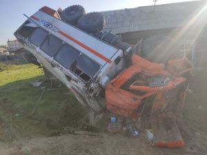 В Якутии рабочий предприятия угнал грузовик и совершил ДТП