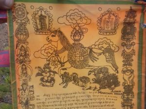 Не работа секты, а священный обряд. Дандар-лама прояснил ситуацию с флажками на Табагинском мысе