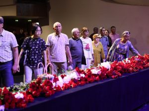 Фото: в Якутске прощаются с Михаилом Николаевым