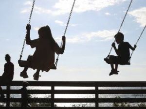 Выплата в 10 тысяч рублей на детей школьного возраста начнется с 16 августа