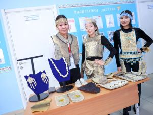 Учащиеся Жиганской агрошколы рассказали главе Якутии о своих достижениях