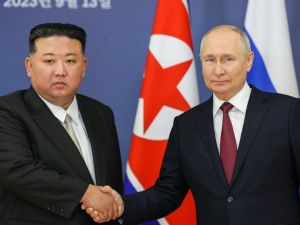 Переговоры Путина и Ким Чен Ына в расширенном составе завершились