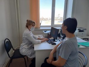 В медицинских учреждениях Якутии проходят курсы для молодых мам