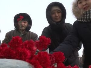 В честь 125-летия со дня рождения Исидора Барахова в Якутске возложили цветы к его памятнику