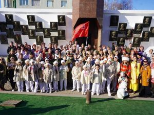 «Дружбой народов ковалась Победа»: многонациональный гимн памяти и единства