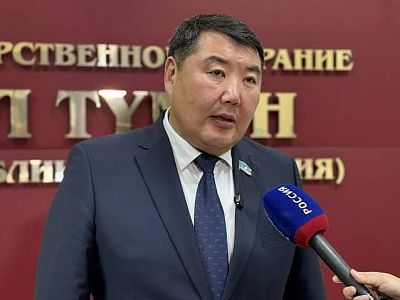 Театр одного актера: Еремеев нашёл виновного в коммунальном кризисе Якутии