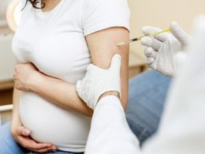  25 ноября состоится прямой эфир о вакцинации беременных против COVID-19