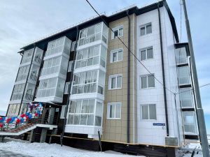 В селе Октемцы 76 человек получили новые квартиры взамен аварийного жилья 