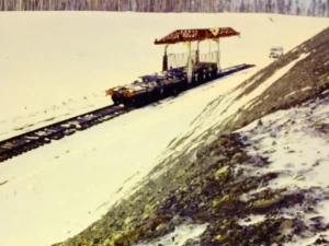 Так начинался АЯМ — первостроитель