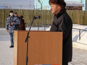 Премьер Якутии Андрей Тарасенко поздравил сотрудников Росгвардии и военнослужащих с годовщиной образования войск правопорядка