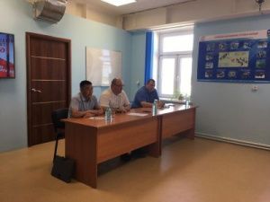 На станции Нижний Бестях провели совещание по вопросам завоза грузов в республику 