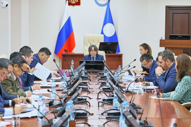 Замминистра РФ по развитию Дальнего Востока Эльвира Нургалиева провела совещание по вопросам финансирования мастер-планов Якутска и Нерюнгри