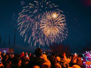 В  Якутске прогремел праздничный салют в честь 80-летия Великой Победы